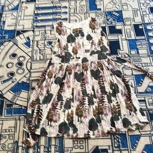 Forest above the knee dress. Vintage looking. You can tie on the back.
